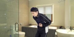 اصبح لون البراز اخضر اليك علاجه واسبابه